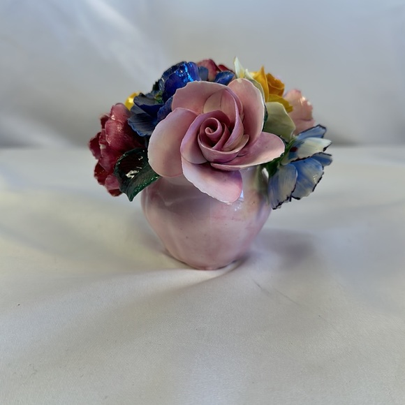 Thorley Bone China Handmade and Painted Floral  Bouquet - Picture 2 of 13